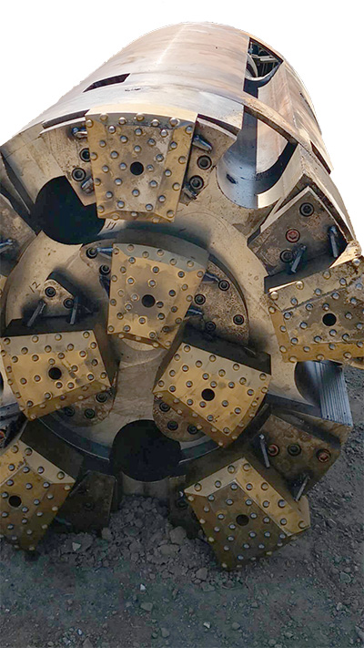 液動潛孔錘鉆機(AK360×2)(圖4)